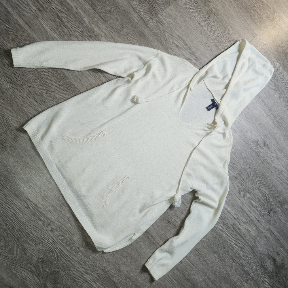 GAP Women's Ivory V-Neck Hooded Sweater